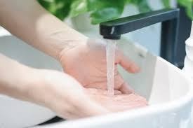 Bathroom tapware hand cleaning